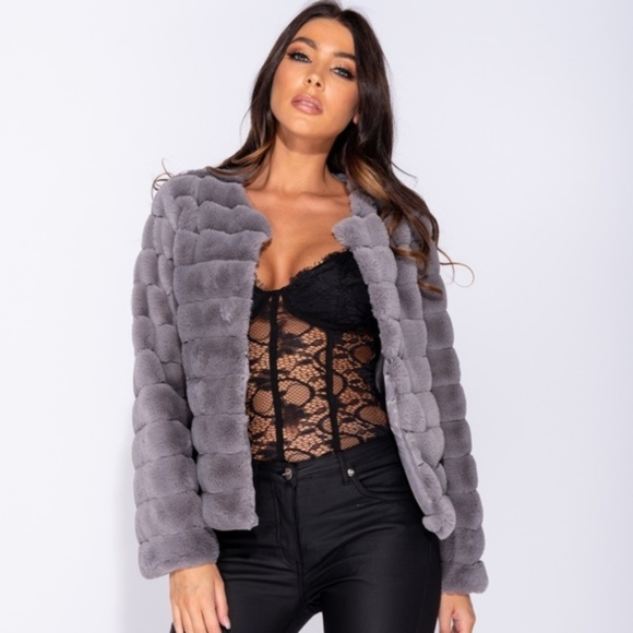 Luna 5🌟 Gray Faux Fur Collarless Jacket - Picture 5 of 8
